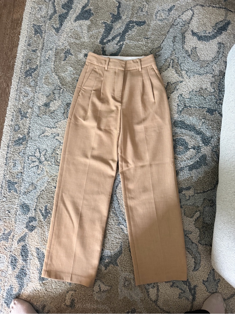 Aritzia Effortless Pants Trousers